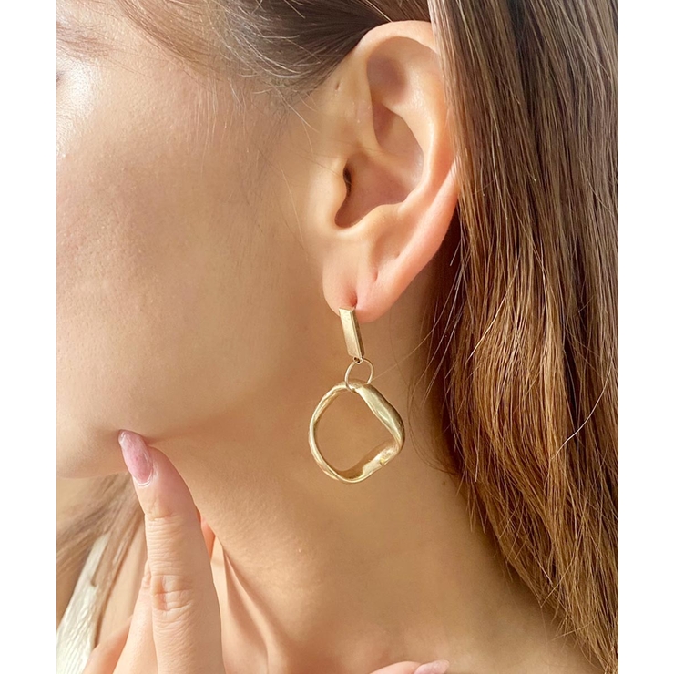 ゴールド | オーバルツイストピアス emouv ピアス | BUYSENSE
