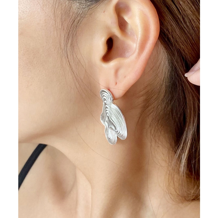 メタリックデザインピアス emouv ピアス | BUYSENSE | 詳細画像2 