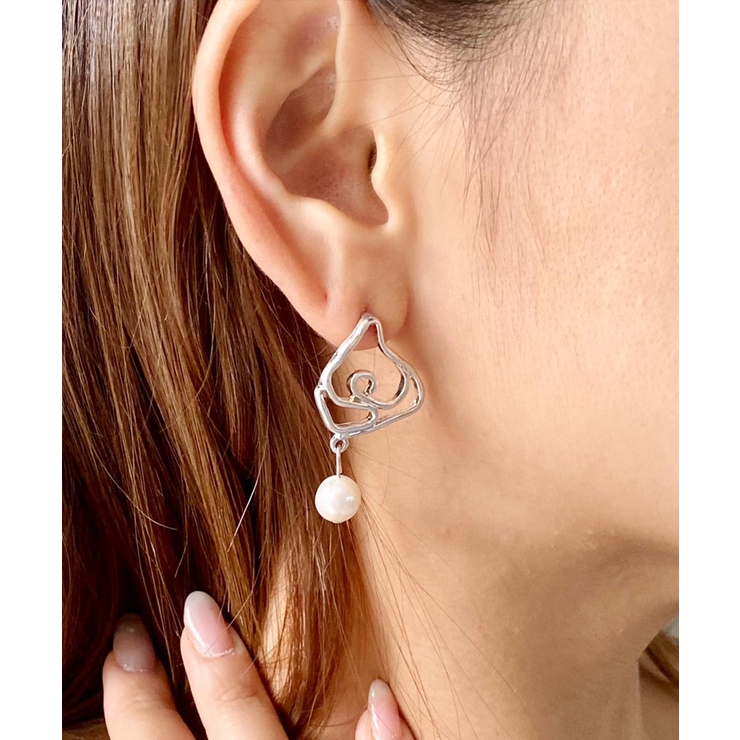 シルバー | ユニークデザインパールピアス emouv ピアス | BUYSENSE