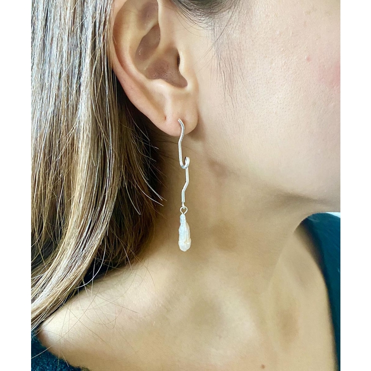 シルバー | パールロングピアス emouv ピアス | BUYSENSE
