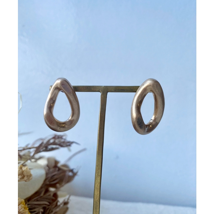 ドロップデザインピアス emouv ピアス ゴールド アクセサリー シンプル | BUYSENSE | 詳細画像5 
