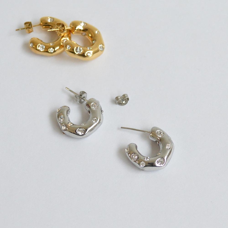 メタルビジューピアス emouv by