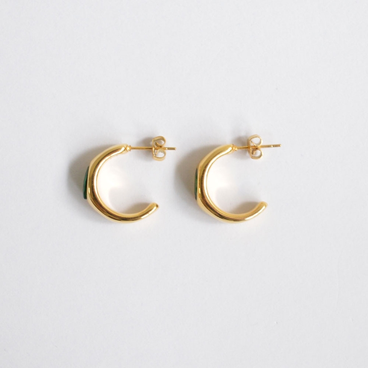 エメラルドグリーンフープピアス emouv by | BUYSENSE | 詳細画像1 