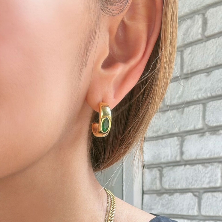 エメラルドグリーンフープピアス emouv by | BUYSENSE | 詳細画像3 