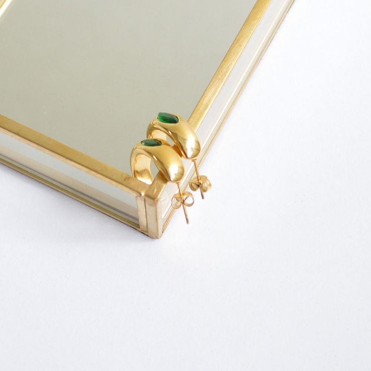 エメラルドグリーンフープピアス emouv by | BUYSENSE | 詳細画像5 