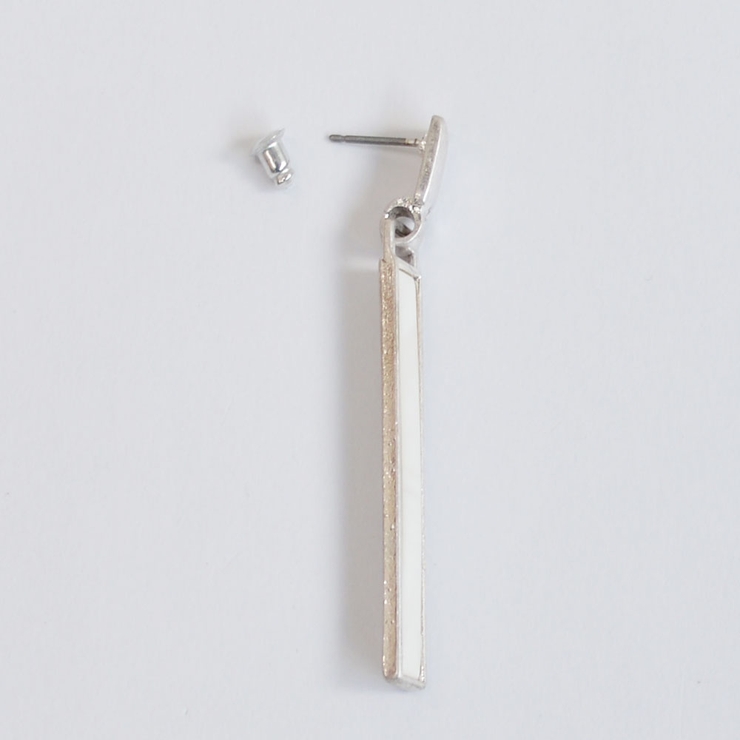 オーロラロングスクエアピアス emouv by | BUYSENSE | 詳細画像3 