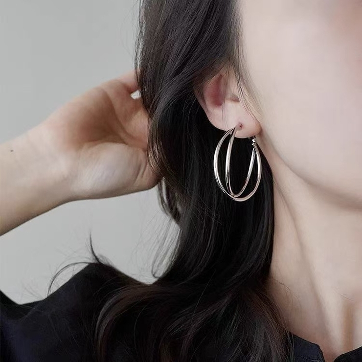 2 タイプ選べる 質感煌めきフープピアス | Carpe diem | 詳細画像6 