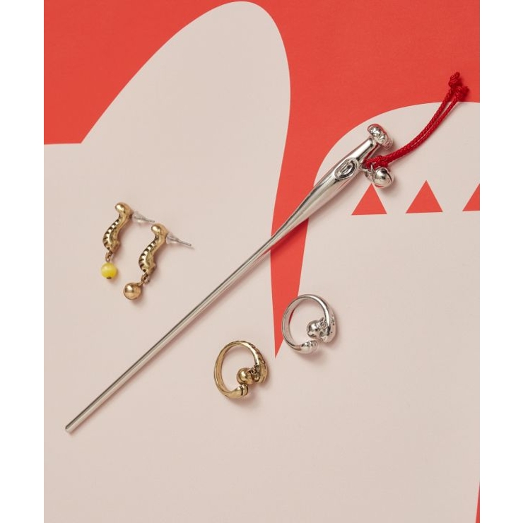 【カヤ】招き手ピアス | アミナコレクション  | 詳細画像1 