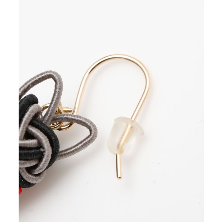 【カヤ】水引猫ピアス | アミナコレクション  | 詳細画像2 