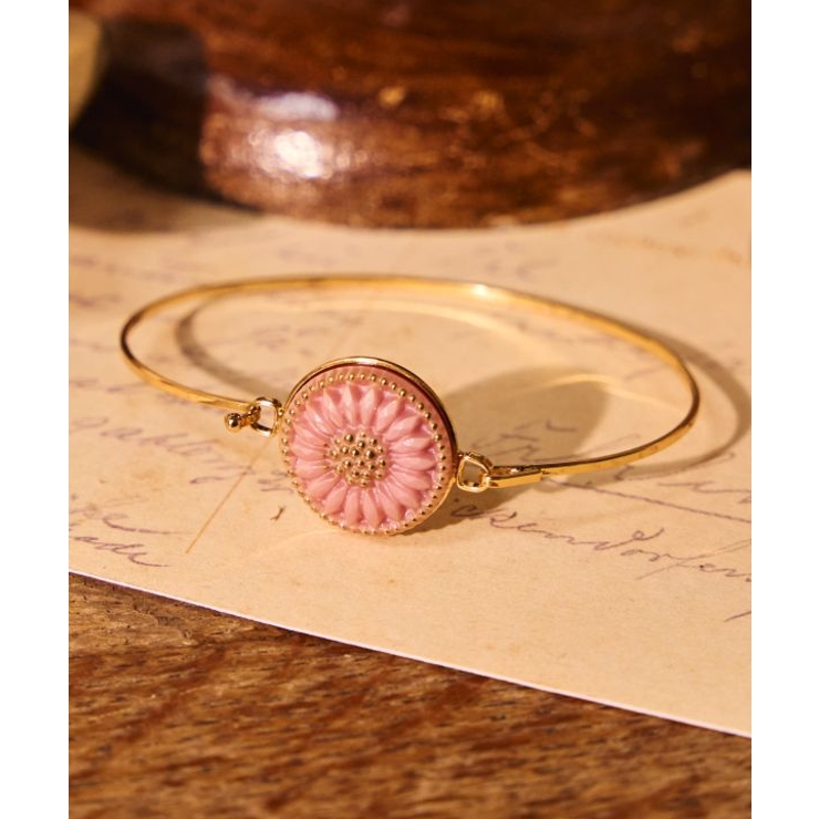 【欧州航路】【Fromチェコ】チェコボタンリアバングル ゴールド | アミナコレクション  | 詳細画像2 