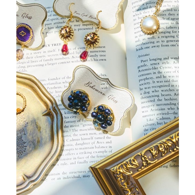 【欧州航路】【Fromチェコ】パールブーケピアス | アミナコレクション  | 詳細画像1 