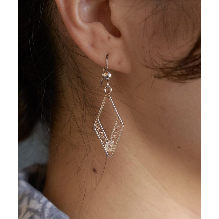 【欧州航路】銀細工マルタフィグリー ダイヤライトピアス | アミナコレクション  | 詳細画像2 