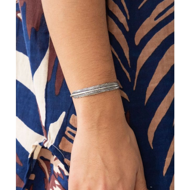 シルバー | 【チャイハネ】アンティーク調メタルリーフバングル | アミナコレクション