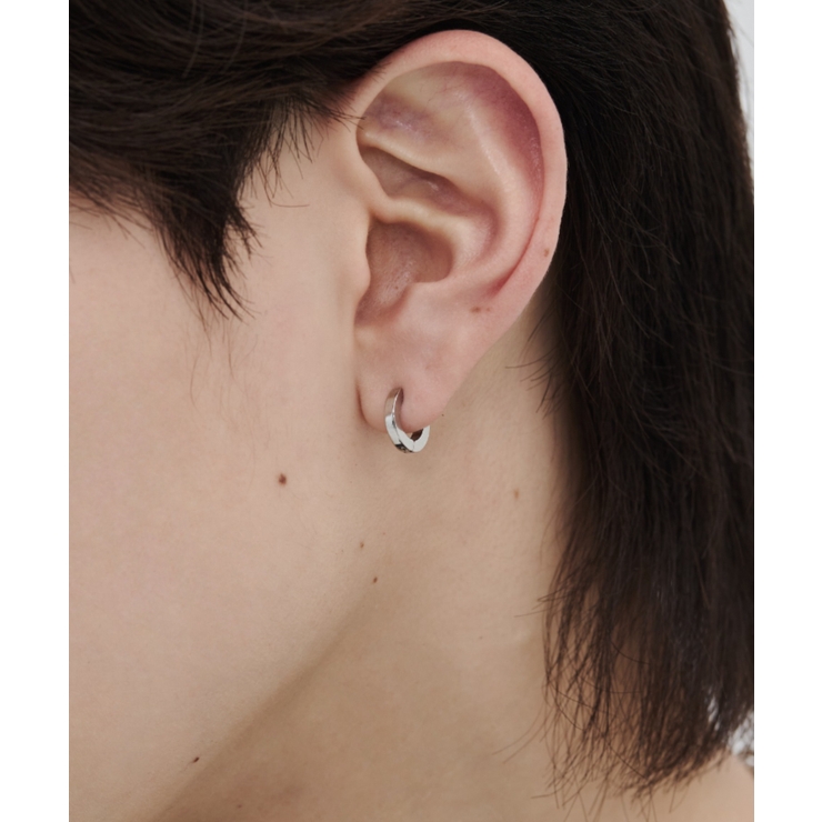 シルバー | 【 金属アレルギー対応 】シンプルフープピアス 直径10mm, 幅2mm | wyz
