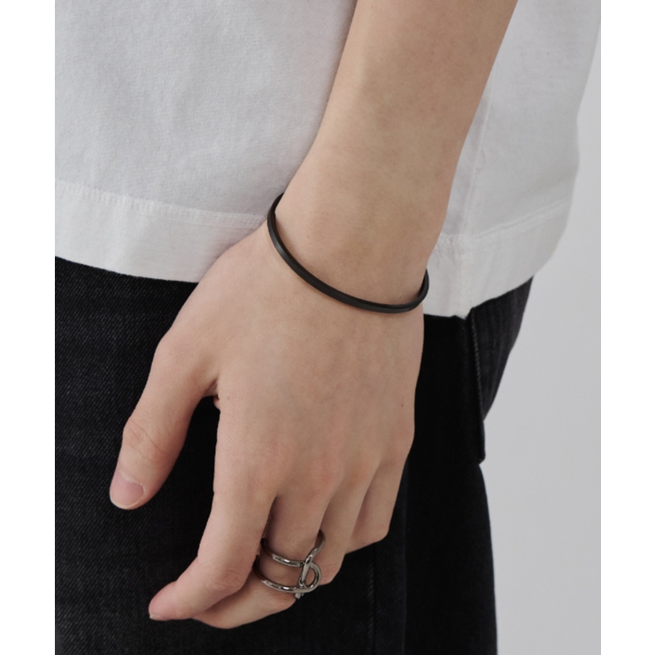 ブラック | 【 金属アレルギー対応 】simple bangle / シンプルバングル | wyz