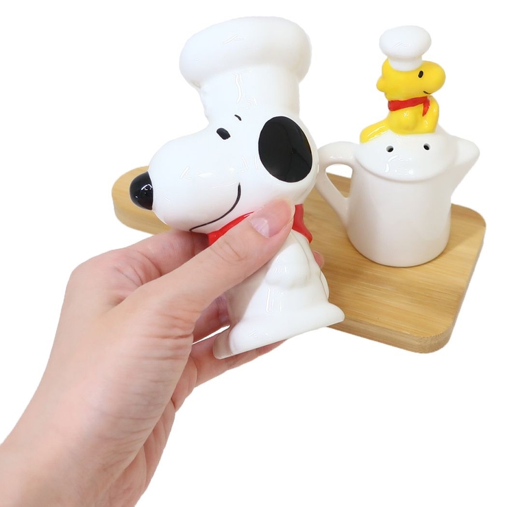 Snoopy 調味料入れセット 陶器製 スヌーピー 陶器製 調味料入れ 4個セット 置物 - メルカリ