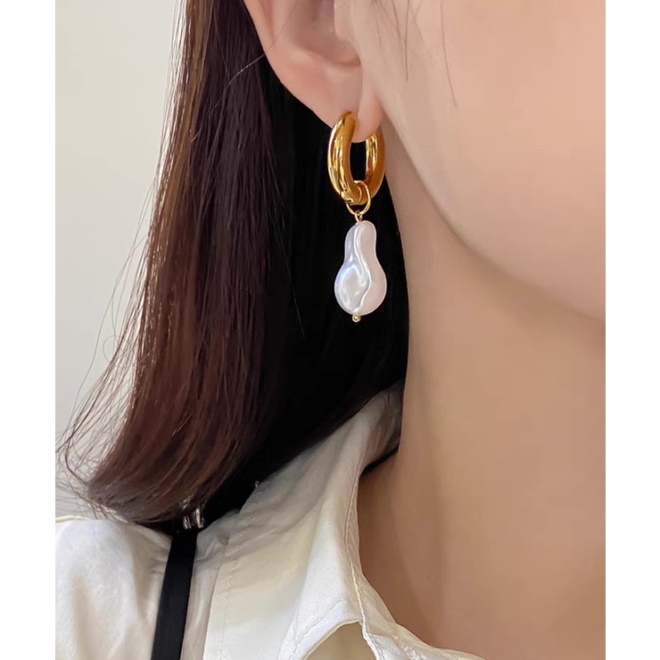 MONAKA jewelleryバロックパールロックピアス MONAKA jewelleryバロックパールロックピアス （MONAKA