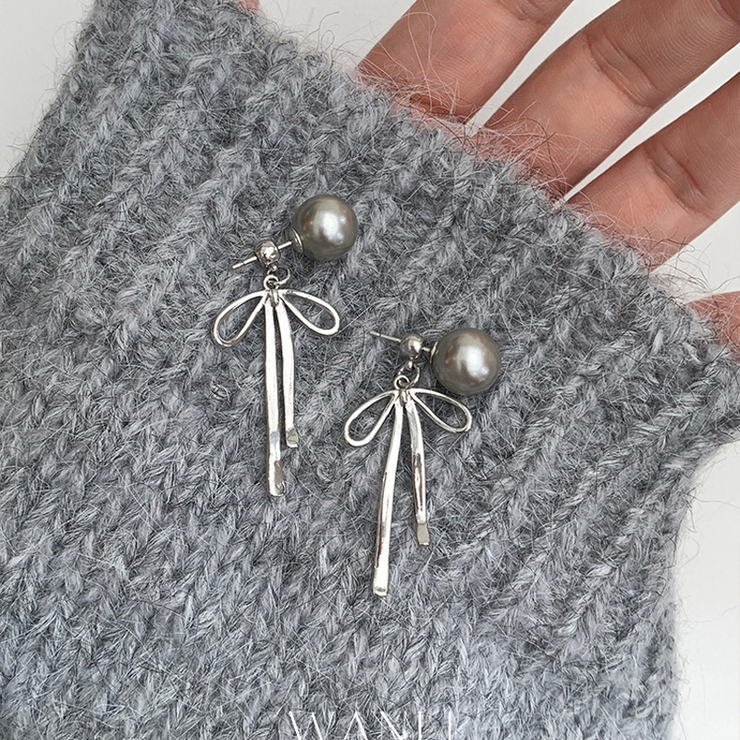 甘すぎないメタルリボンピアス パールリボンピアス ピアス | COCOMOMO | 詳細画像11 