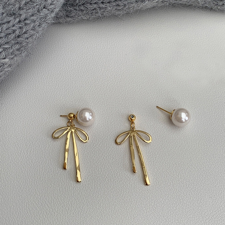 甘すぎないメタルリボンピアス パールリボンピアス ピアス | COCOMOMO | 詳細画像6 