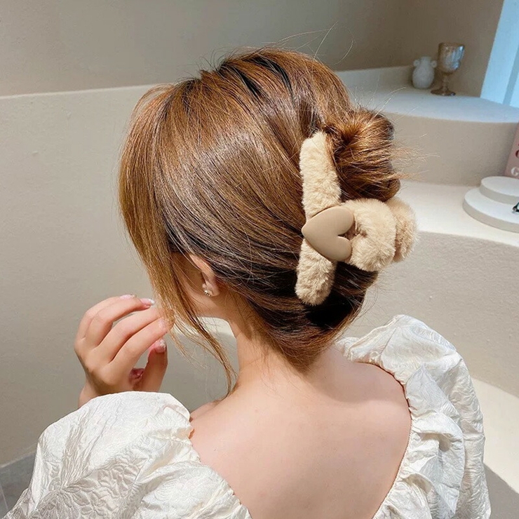 バンスクリップ ふわふわファーヘアクリップ ヘアアクセサリー[品番