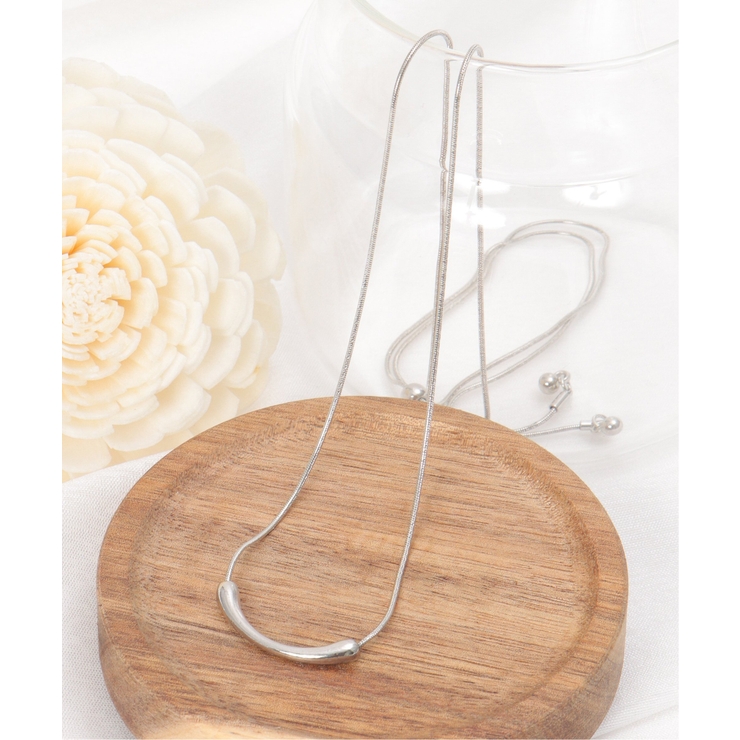 シルバー | カーブメタルネックレス | ikka 