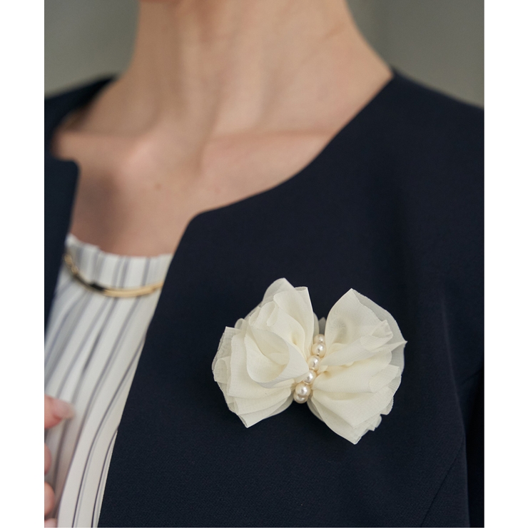 ホワイト | 【フォーマル対応】フラワーコサージュA | ikka 