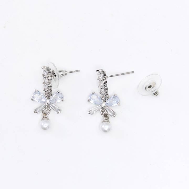 クリスタルリボン♡ピアス　専用 レシピNo.KR0976 貴和クリスタルのビーズリボンピアス – 貴和
