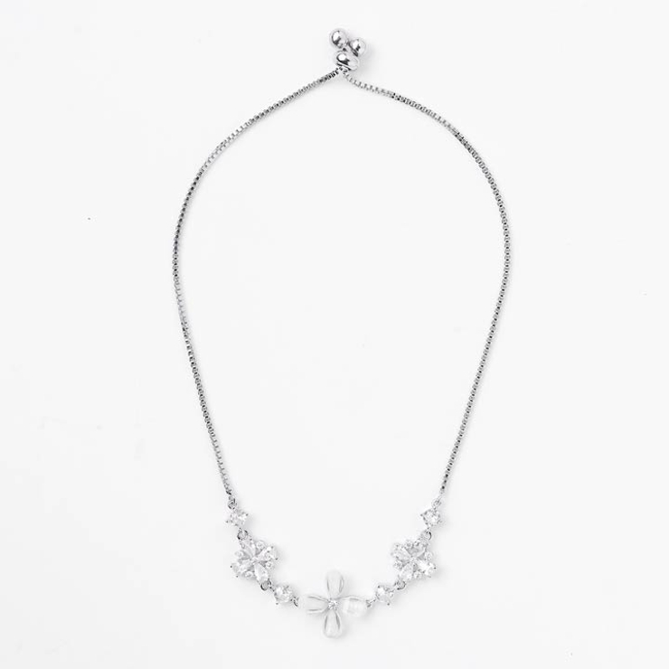 フェミニンビジューフラワーブレスレット
