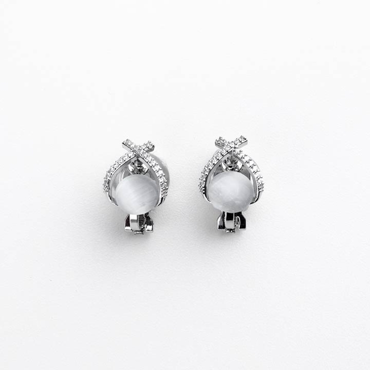 クロスビジュー×艶感ストーン♪小ぶりサイズで顔まわりに程よい華やかさを添える上品… | Dazzy | 詳細画像2 