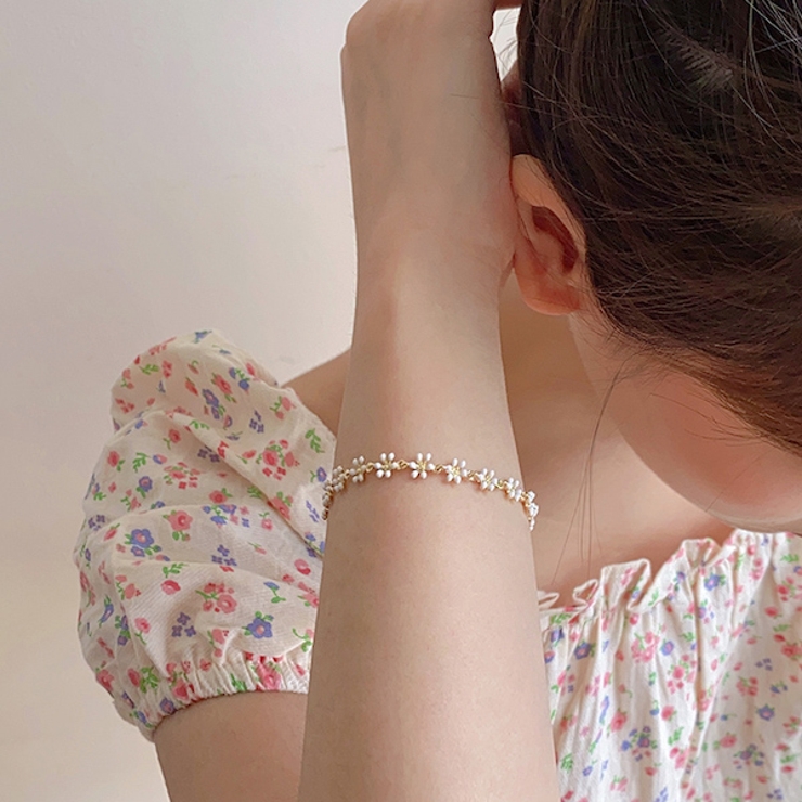 ヴァンクリーフ&アーペル ゴールドトーン フラワーモチーフ