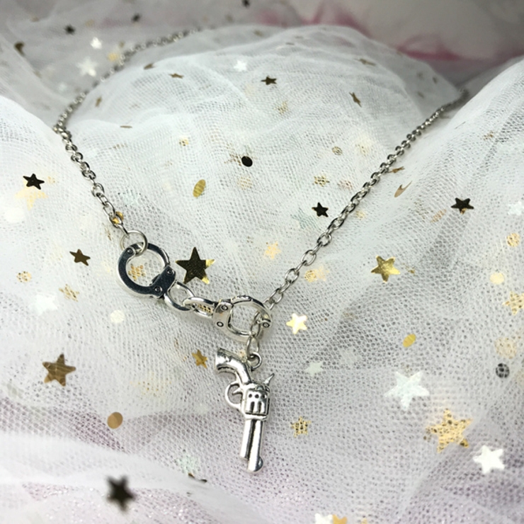 ピストル＆ハンドカフモチーフ ネックレス シルバー | Decorative  | 詳細画像2 