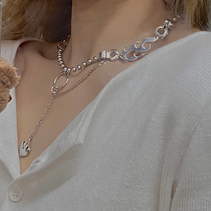 ハート 炎モチーフ デザインチェーンネックレス 品番 Dctw Decorative デコラティブ のレディースファッション通販 Shoplist ショップリスト