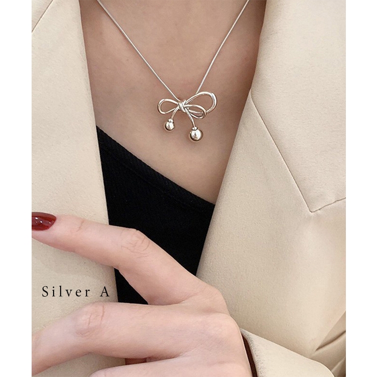 A.シルバー