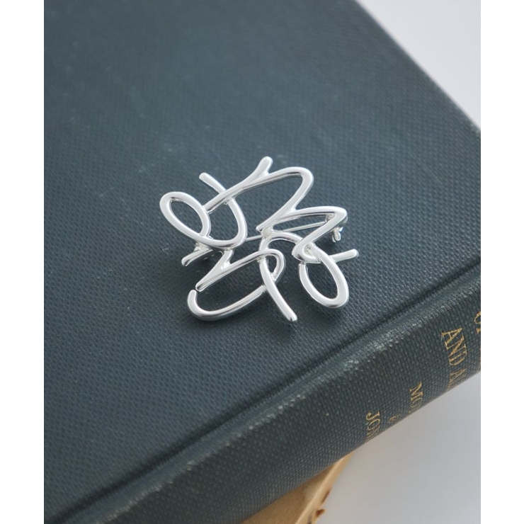 シルバー | emaeアナグラムブローチ | earth music&ecology 