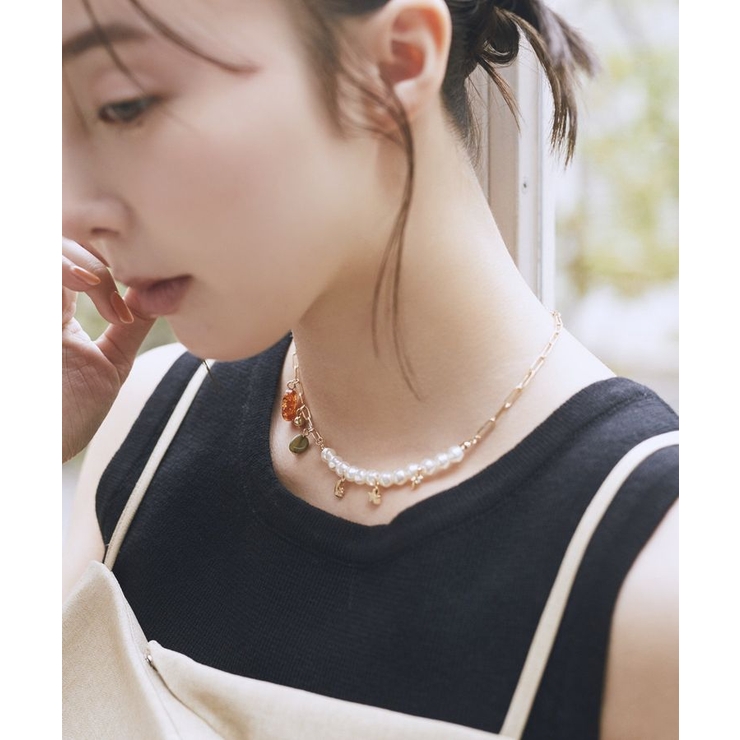 パールMIXチャームネックレス | earth music&ecology  | 詳細画像5 