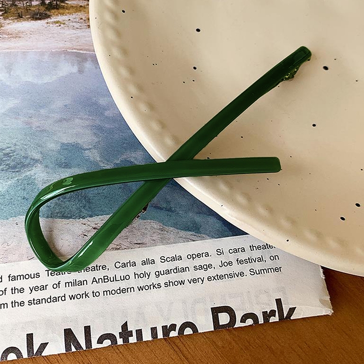 グリーン | ヘアクリップ【韓国ファッション】 | Girly Doll