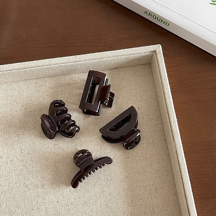 ダークブラウン | 4個セットヘアクリップ【韓国ファッション】 | Girly Doll