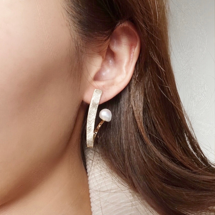 バックパールヘアラインピアス ニッケルフリー 品番 Ejea Enjoueel アンジュエール のレディースファッション通販 Shoplist ショップリスト