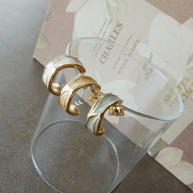 ニュアンスラインマーブルピアス【ニッケルフリー】 | enjoueel  | 詳細画像1 