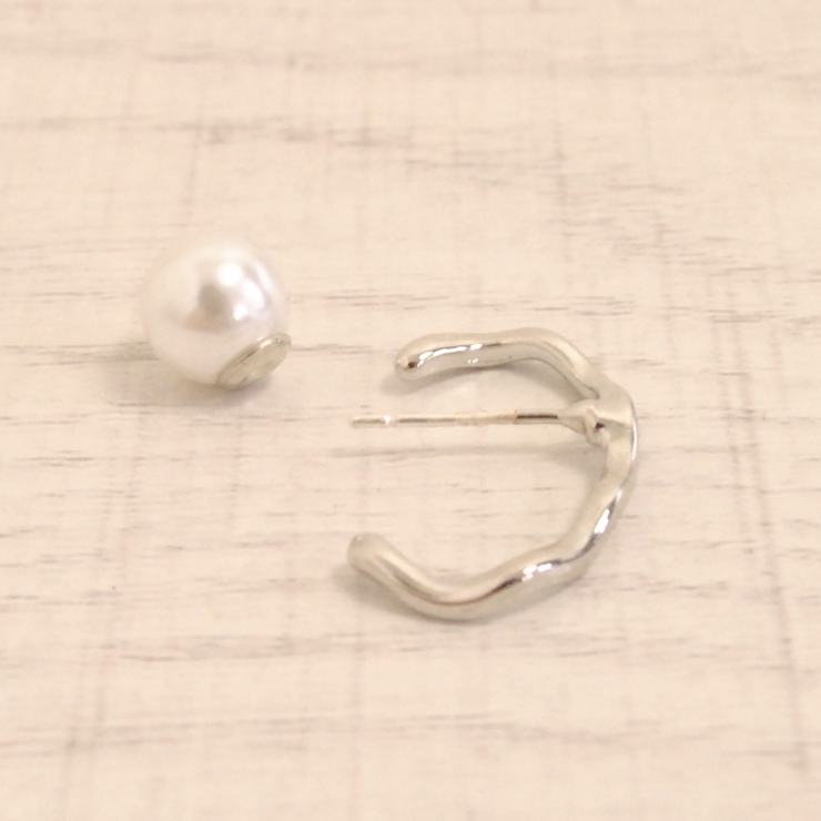 イヤーカフ風変形メタルラインピアス シルバー ゴールド | FACION | 詳細画像3 