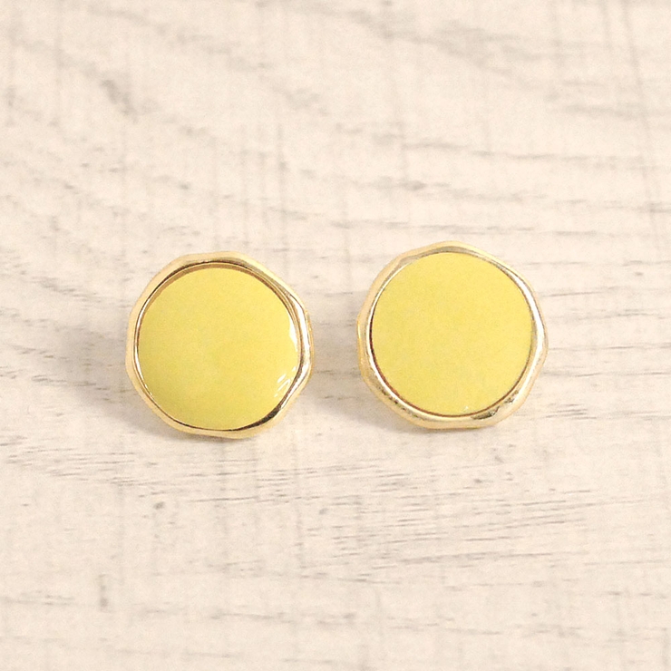 イエロー | エナメルラウンドプレートピアス プチプラシルバーゴールドインスタ | FACION