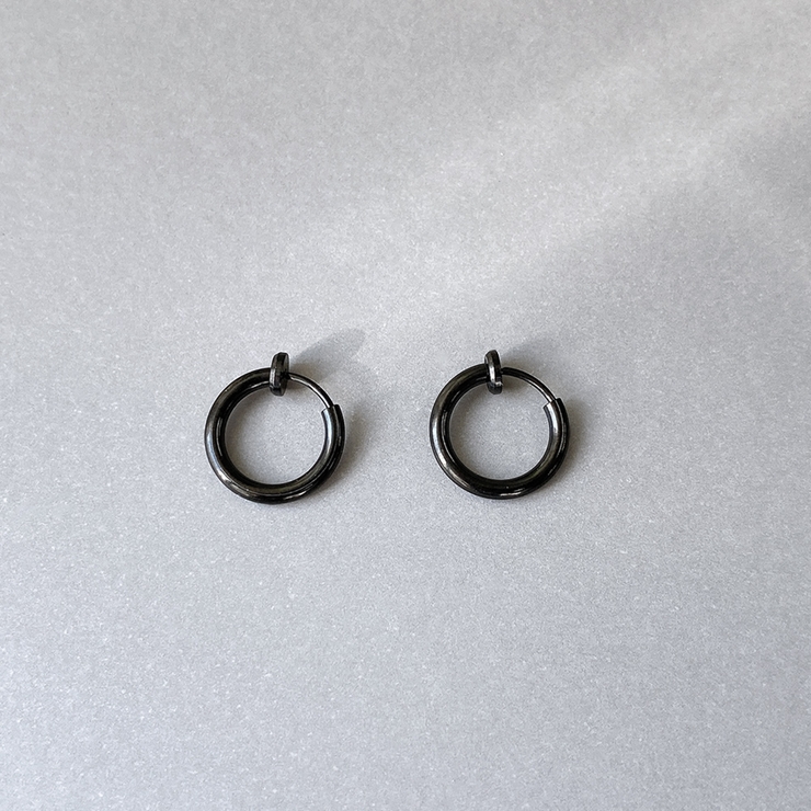 ブラック | 両耳用ステンレスフープイヤリング フェイクピアス サージカルステンレス | FACION