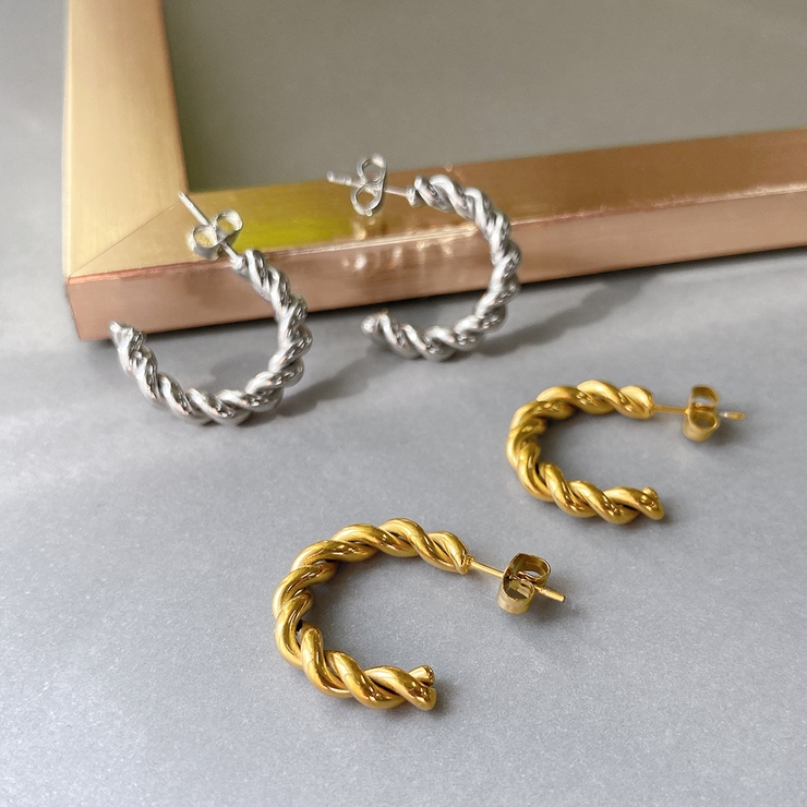 スブニーシルバー(C) ツイスト ワンタッチ ピアス S 楽天市場】ピアス ツイストピアス S フープピアス ツイスト 金属
