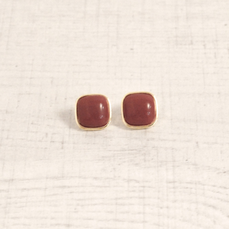 レッド | スクエアジュエルカラーピアス  プチプラシルバーゴールド春夏インスタ | FACION