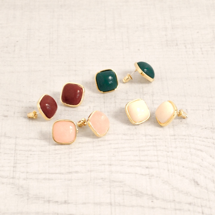 スクエアジュエルカラーピアス  プチプラシルバーゴールド春夏インスタ | FACION | 詳細画像2