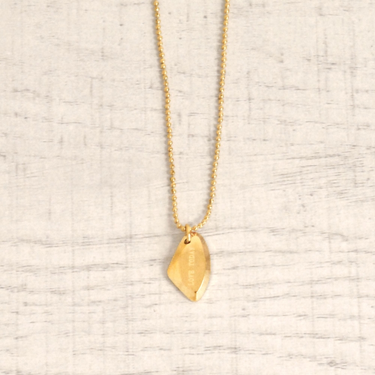 ゴールド | love today刻印ステンレスペンダントネックレス サージカルステンレス | FACION