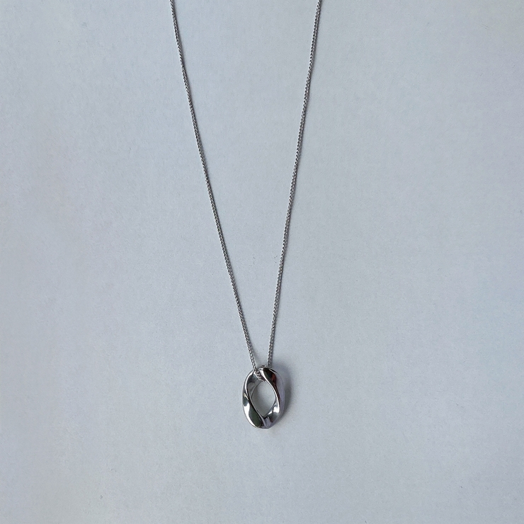 シルバー | ニュアンスオーバルステンレスネックレス レディースサージカルステンレス316L | FACION
