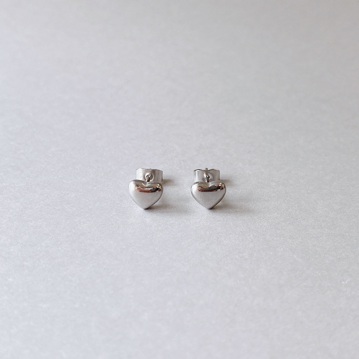 シルバー | プランプミニハートステンレスピアス  サージカルステンレス316Lレディース | FACION