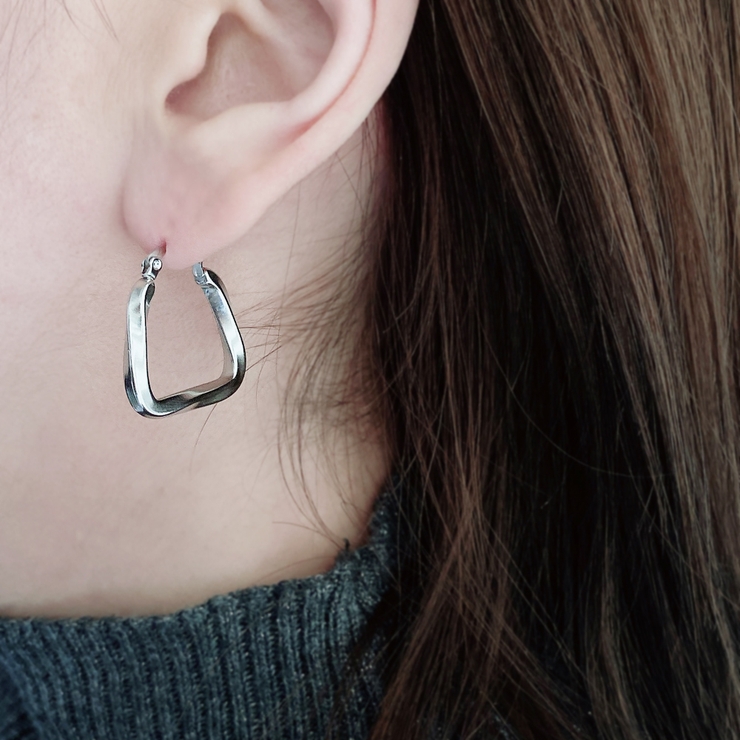 No.475 リングピアス ぬるい