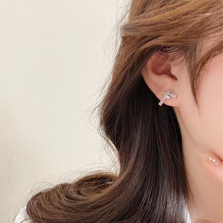 ジルコニアストーン付リボンピアス  レディースノット結び | FACION | 詳細画像5 